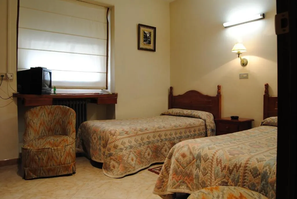 Los Felipes Hotel Montilla