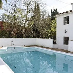  Villa Tela & Vino